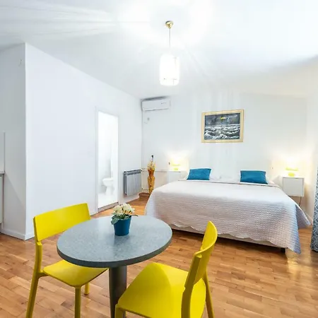 Mimoza Casa de hóspedes