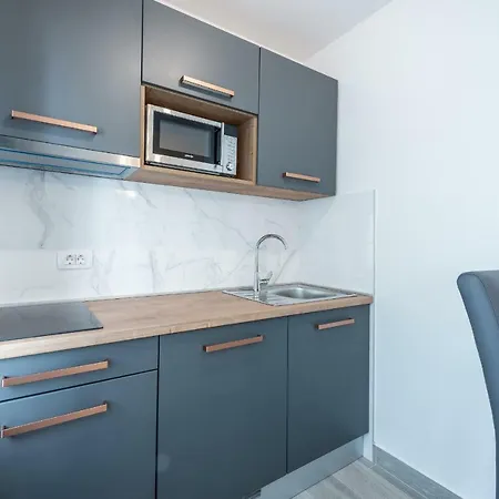 Gostinjska kuća Mimoza 3*